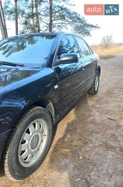 Седан Audi A4 2000 в Богодухіву