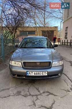 Седан Audi A4 1998 в Кропивницком