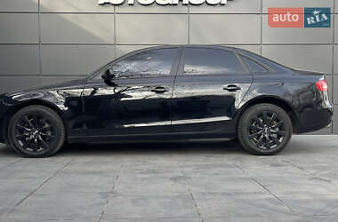 Седан Audi A4 2013 в 
