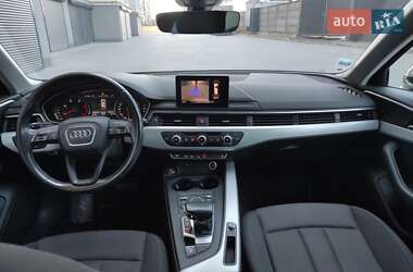 Универсал Audi A4 2018 в 