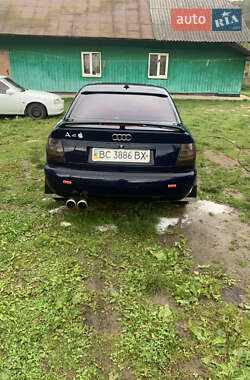 Седан Audi A4 1996 в 