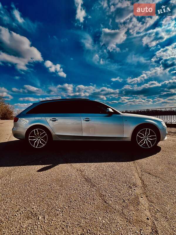 Универсал Audi A4 2013 в Кременчуге