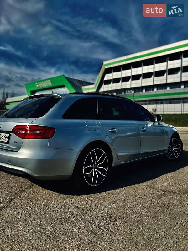 Универсал Audi A4 2013 в Кременчуге