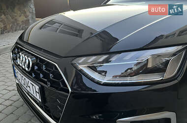 Седан Audi A4 2023 в Львове