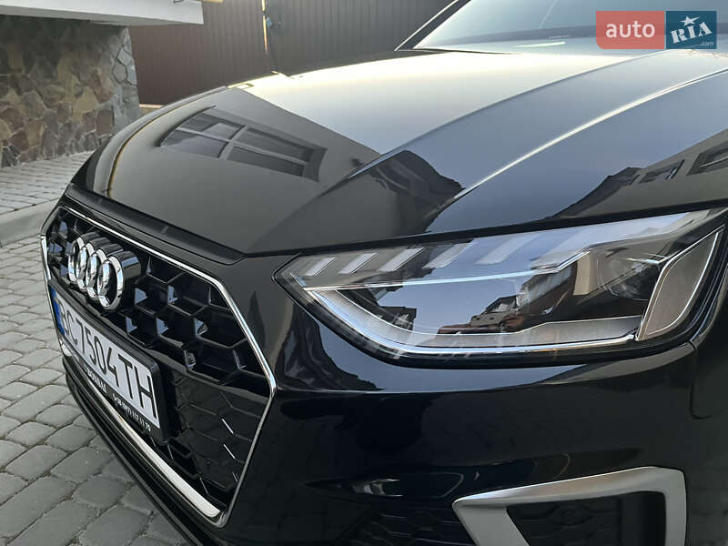Audi A4 2023