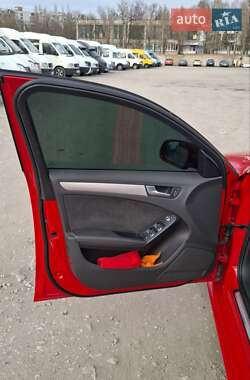 Универсал Audi A4 2012 в 