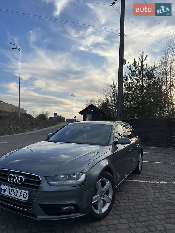 Универсал Audi A4 2013 в 