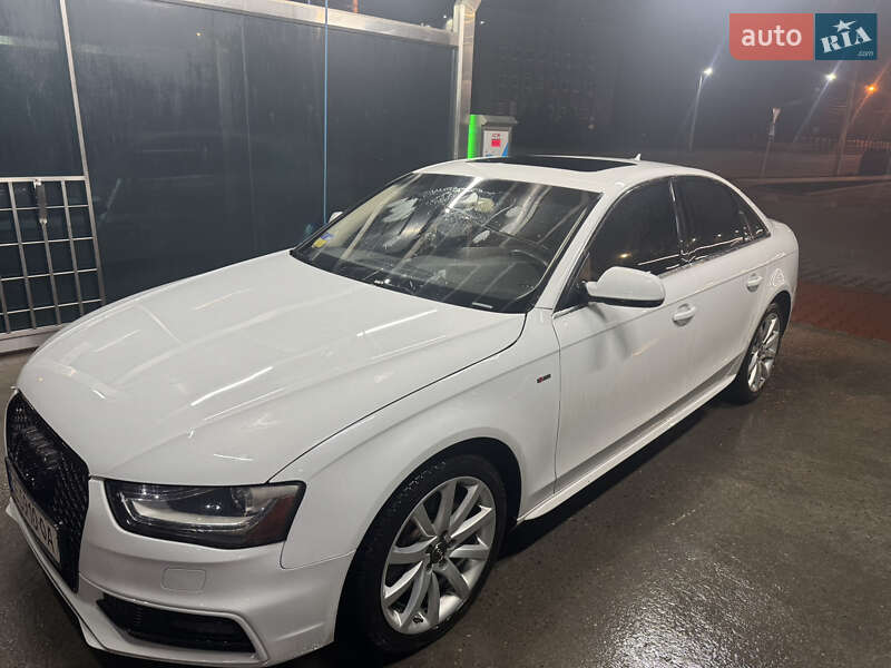 Седан Audi A4 2014 в Кривом Роге