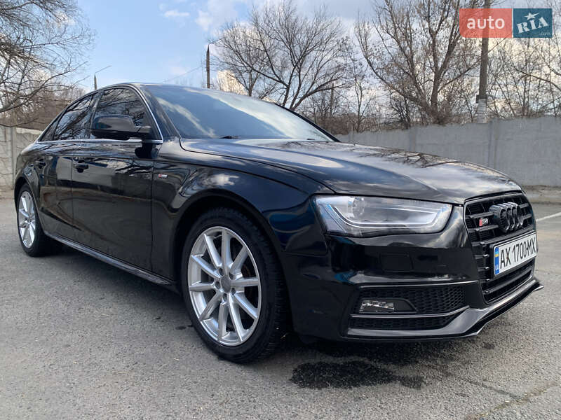 Седан Audi A4 2015 в Харкові