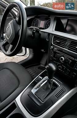 Седан Audi A4 2009 в 