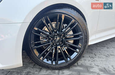 Седан Audi A4 2015 в 