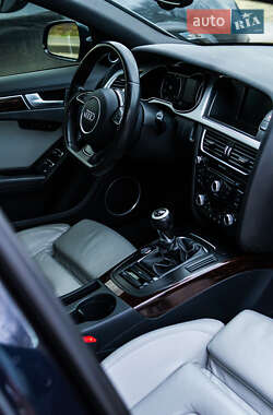 Седан Audi A4 2015 в 