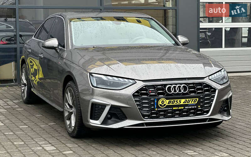 Седан Audi A4 2019 в 