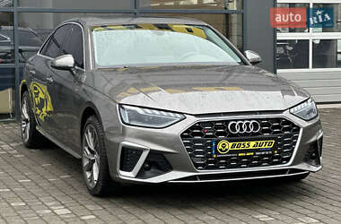 Седан Audi A4 2019 в 