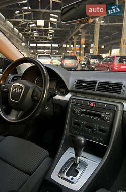 Седан Audi A4 2005 в 