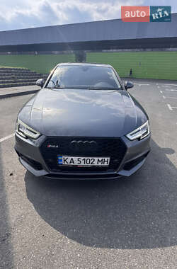 Седан Audi A4 2017 в 