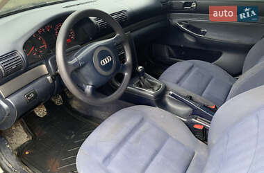 Седан Audi A4 1999 в 