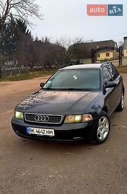 Універсал Audi A4 1998 в 