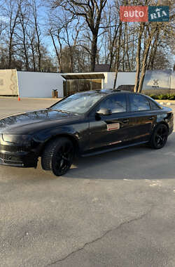 Седан Audi A4 2015 в 