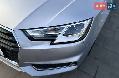 Седан Audi A4 2019 в 