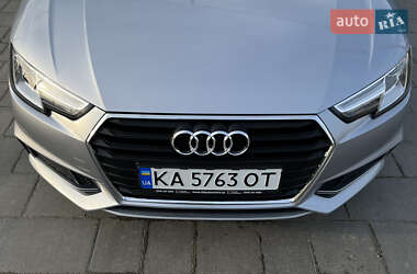 Седан Audi A4 2019 в 