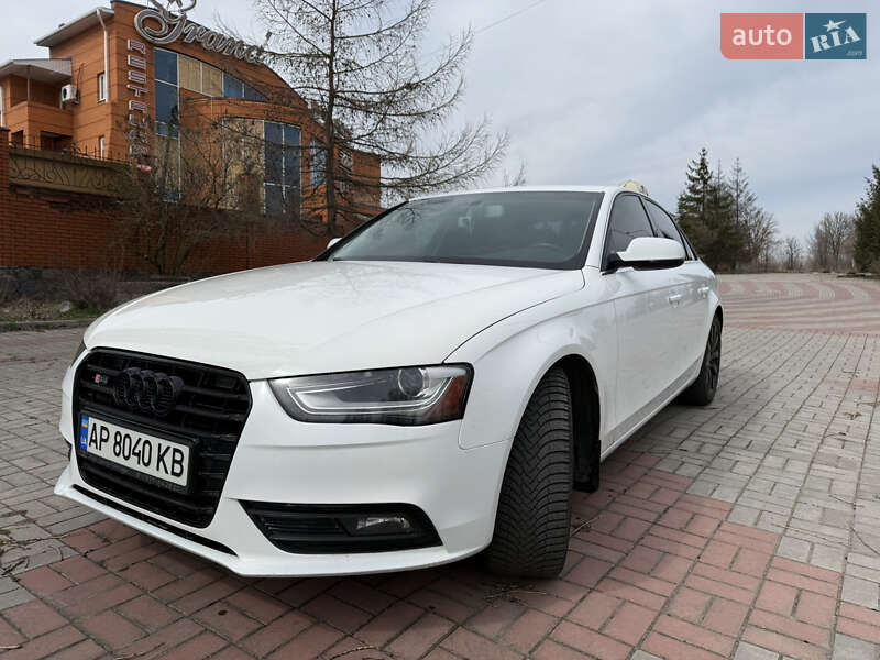 Седан Audi A4 2012 в Запорожье