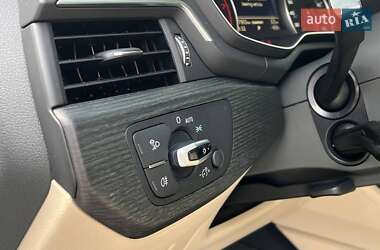 Седан Audi A4 2016 в 