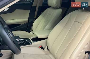 Седан Audi A4 2016 в 