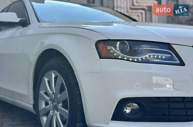 Седан Audi A4 2009 в 