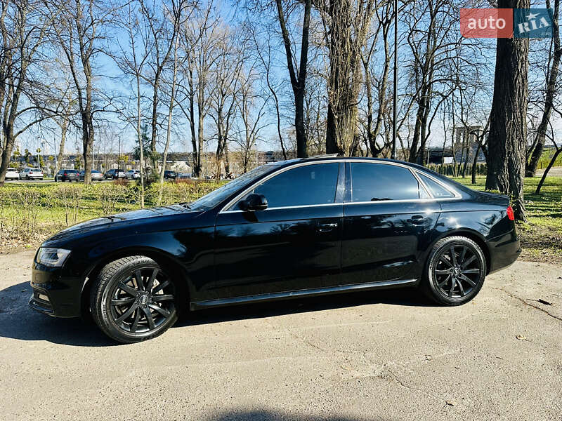 Audi A4 2014