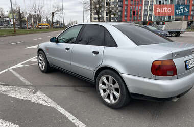 Седан Audi A4 1996 в 