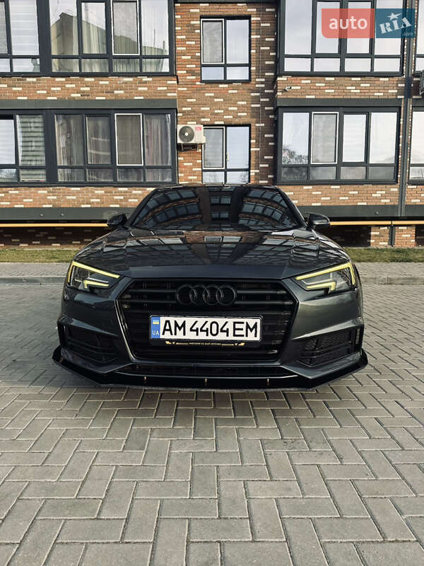 Седан Audi A4 2016 в Житомирі