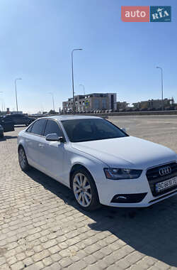 Седан Audi A4 2013 в 