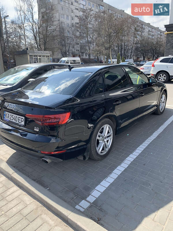 Седан Audi A4 2017 в Киеве