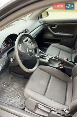 Седан Audi A4 2004 в 