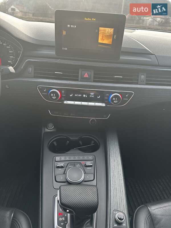 Седан Audi A4 2017 в Мукачево