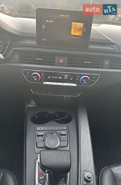 Седан Audi A4 2017 в 