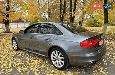 Седан Audi A4 2014 в 