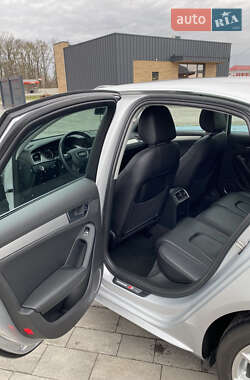 Седан Audi A4 2013 в 