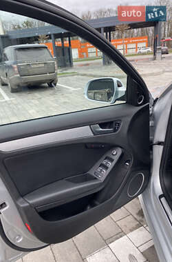 Седан Audi A4 2013 в 