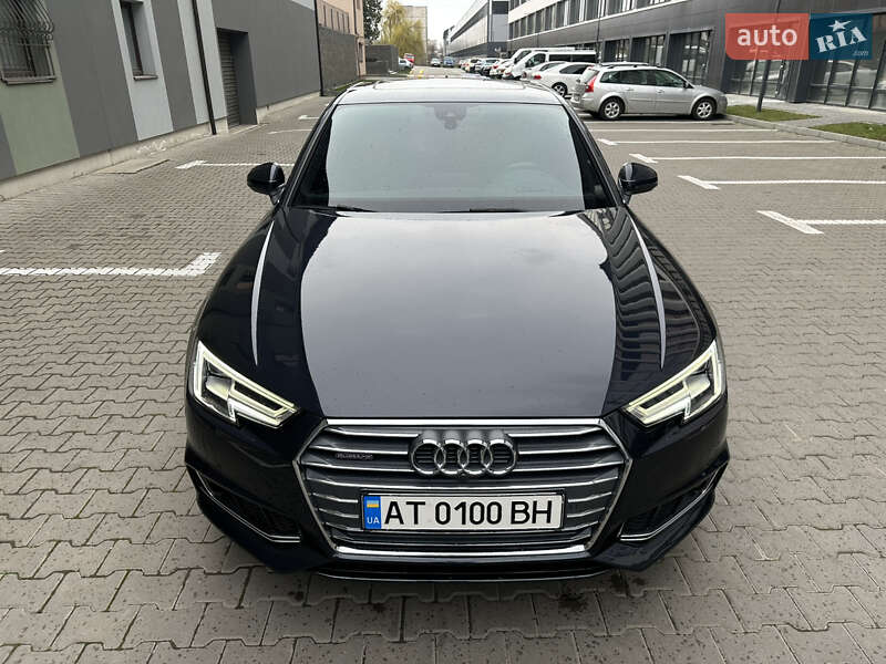 Седан Audi A4 2016 в 