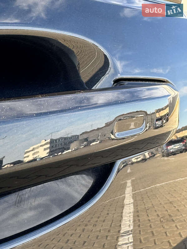 Седан Audi A4 2016 в Івано-Франківську