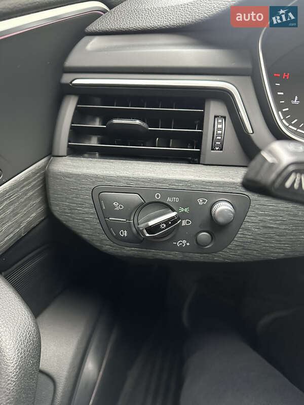 Седан Audi A4 2016 в Івано-Франківську