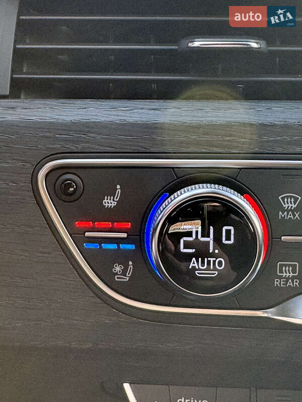 Седан Audi A4 2016 в Івано-Франківську