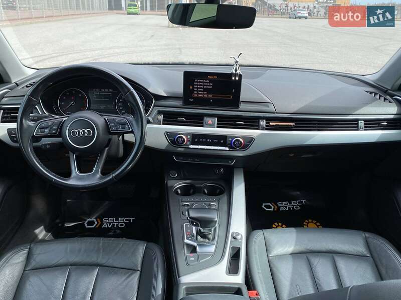 Седан Audi A4 2016 в Львове