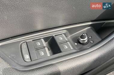 Седан Audi A4 2016 в 