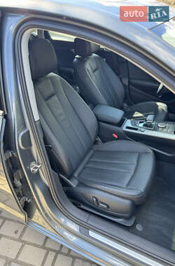 Седан Audi A4 2016 в 