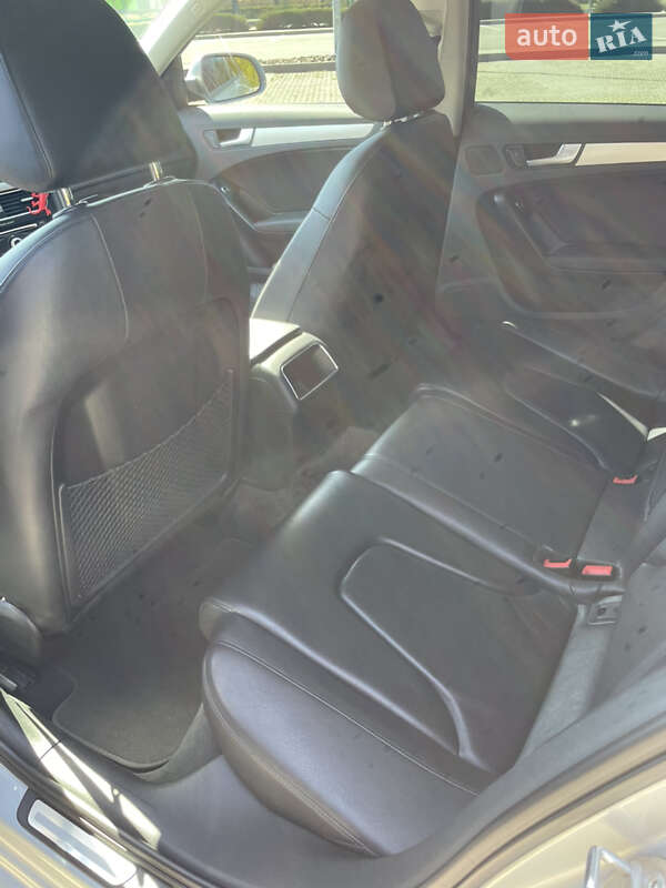 Седан Audi A4 2013 в Харькове