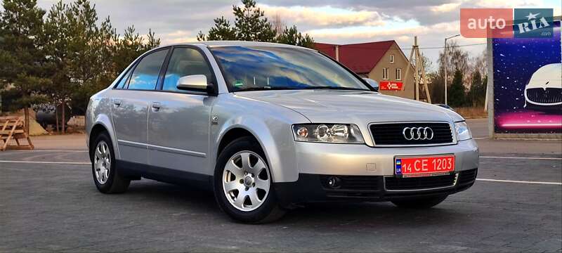 Седан Audi A4 2003 в Самборі