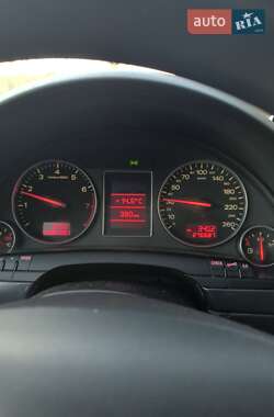Универсал Audi A4 2002 в 